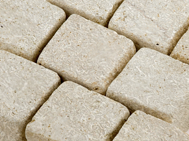 Pflastersteine Kalkstein Royal Beige 10x10x8 cm Detail