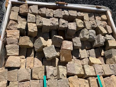 Pflasterstein_Sandstein_Miak_kiste