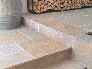 Kalkstein_Java_SandTreppeJ