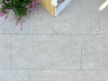 Travertinoptik Platte Siena Terasse Detail Pos 1