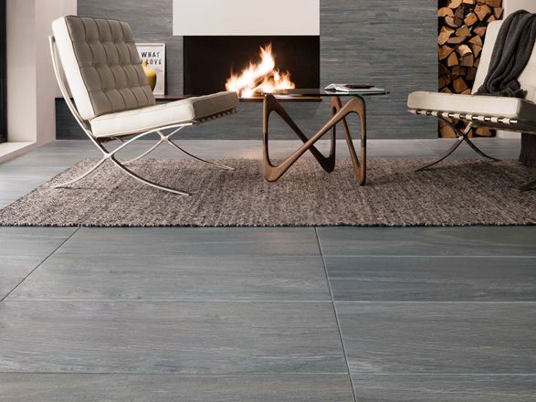 Wohnzimmer mit Feinsteinzeug-Fliesen Mountain Grey