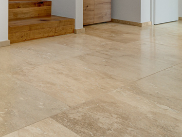 Eingangsbereich  Travertinfliesen Ivory Classic