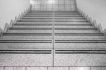 Granittreppe: Repräsentativ, robust und schön!